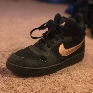 Nike Court Borough Mid Sneaker (Women)